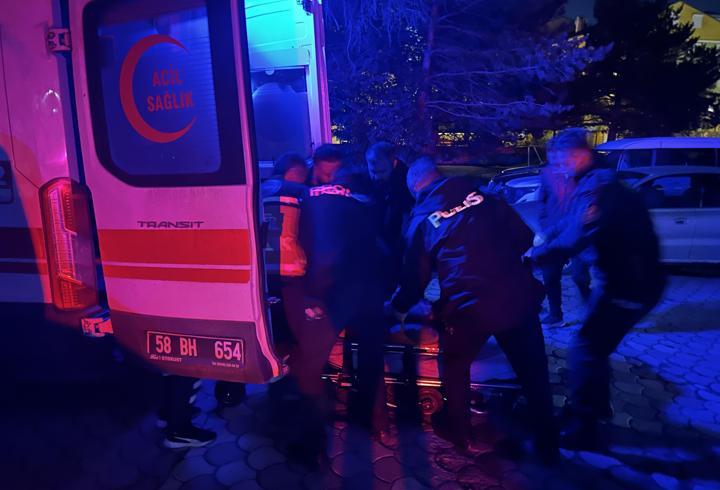 Pompalama Sonucu Kız Arkadaşı ve Kendini Yaraladı