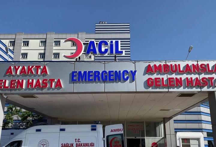 213 işçi tavuktan zehirlendi!