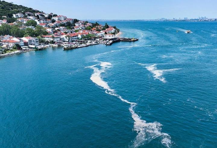 Kabus geri mi döndü? Kınalıada açıklarında korkutan görüntü!