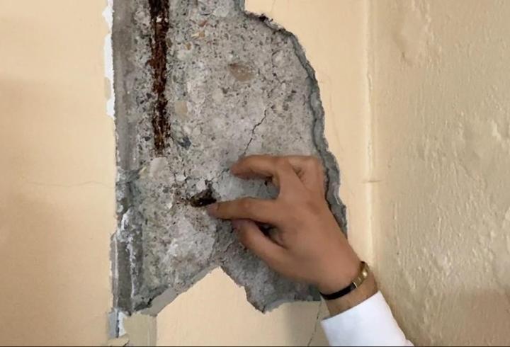 Avcılar'da riskli 4 katlı bina tahliye edilerek mühürlendi