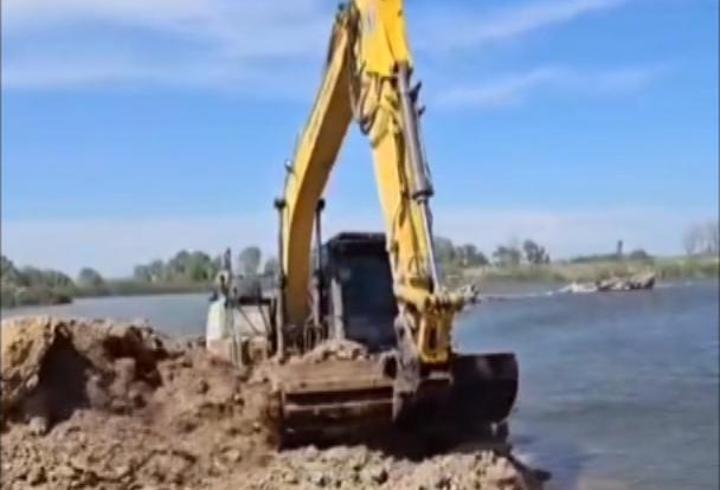Meriç Nehri'ne Deniz Suyu Karışmasını Önlemek İçin Set Çekildi