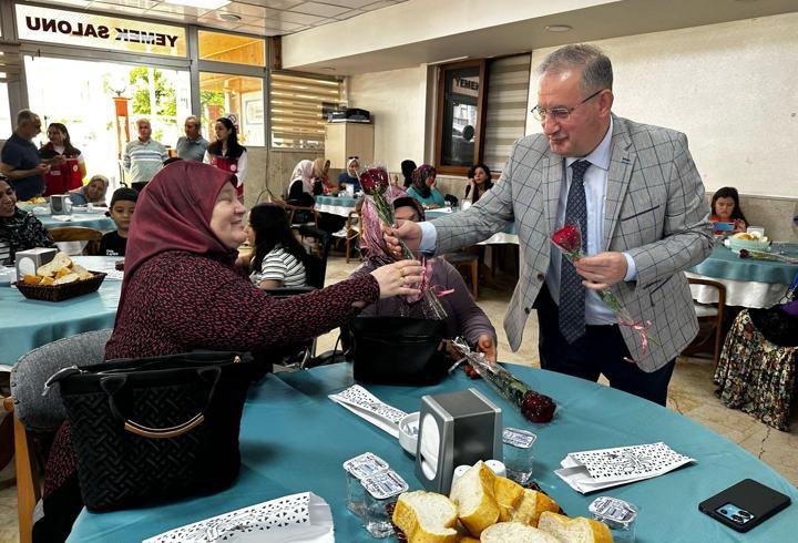 Erdemli'de şehit ve gazi anneleri kahvaltıda buluştu