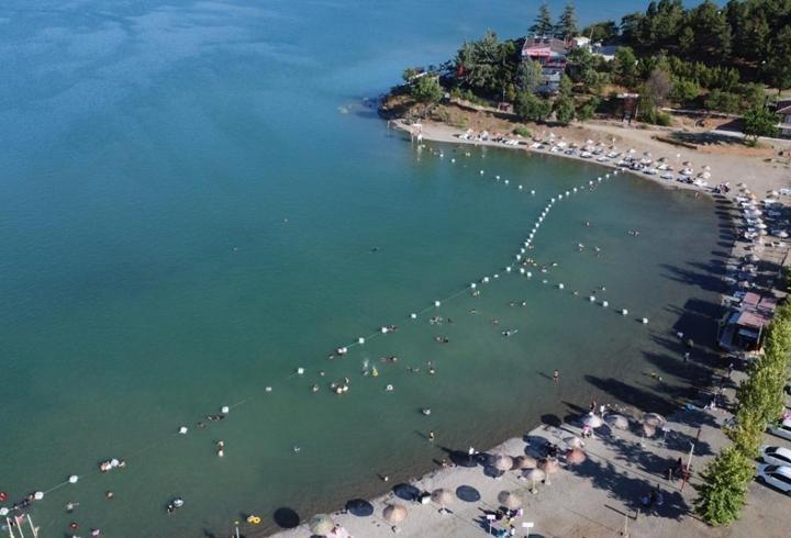 Türkiye'deki 7 gölde mikroplastik kirliliği araştırıldı