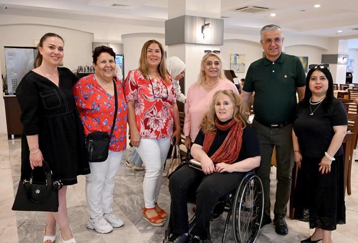 Başkan Topaloğlu engellilerle buluştu