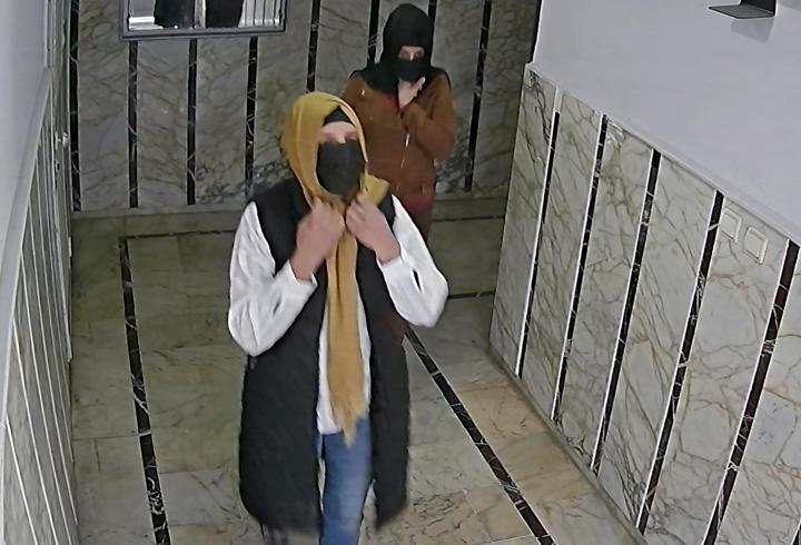 Maskeli hırsızlar 925 bin liralık altın çaldı