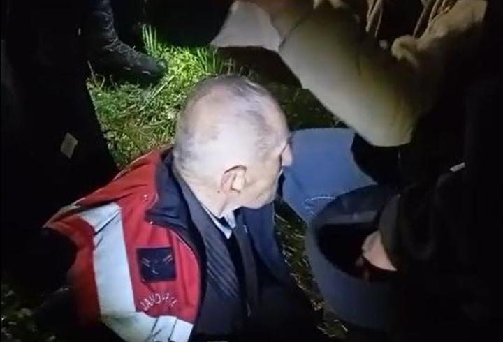 92 Yaşındaki Kaybolan Adam, Jandarma Tarafından Ormanda Bulundu