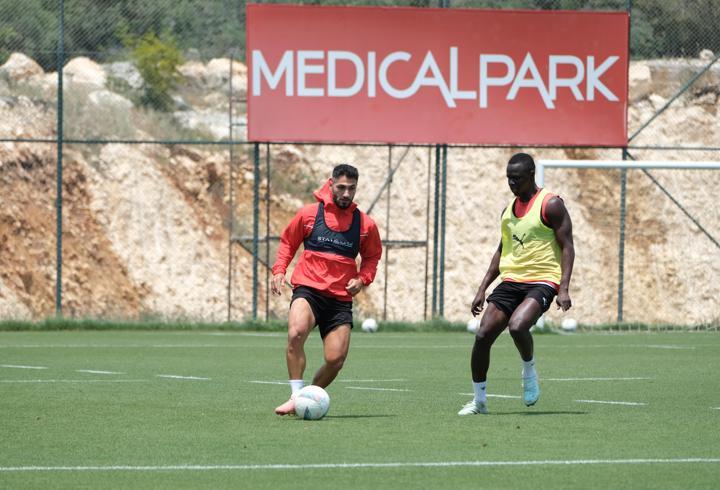 Hatayspor, Adana Demirspor mesaisini sürdürdü 
