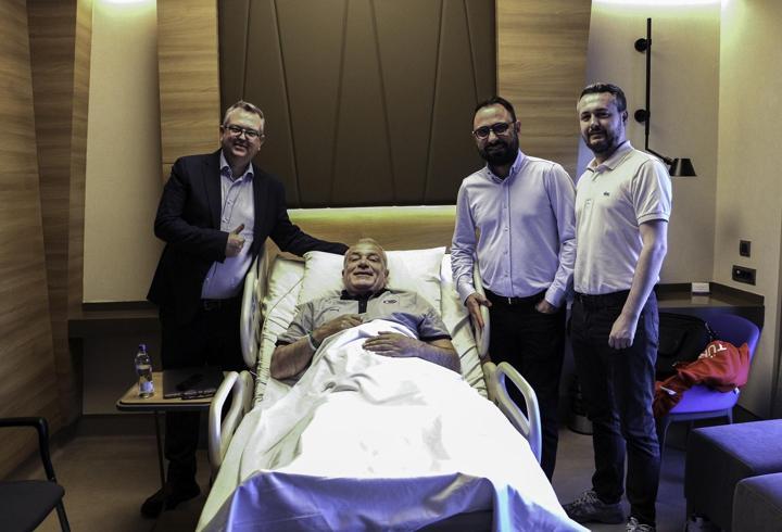 Antrenmanda sakatlanan Ekrem Memnun ameliyat edildi