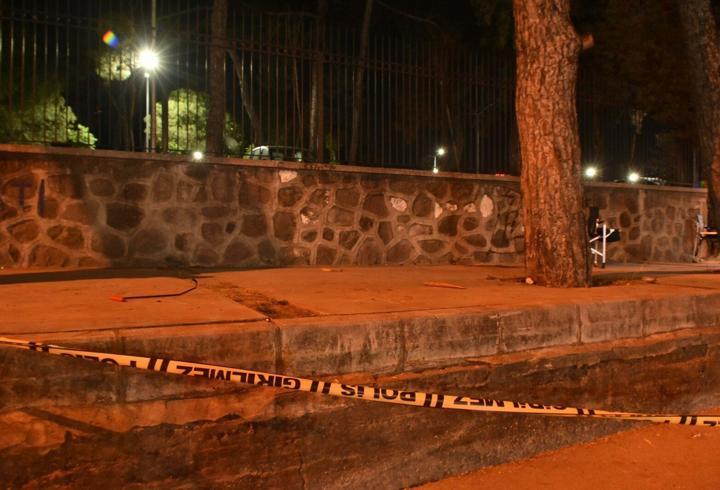 İzmir'de Silahlı Çatışma: 1 Ölü, 1 Yaralı