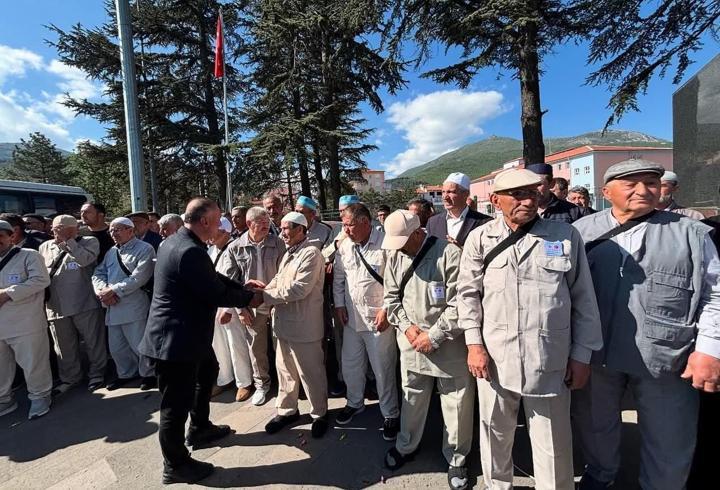 Hacı adayları uğurlandı