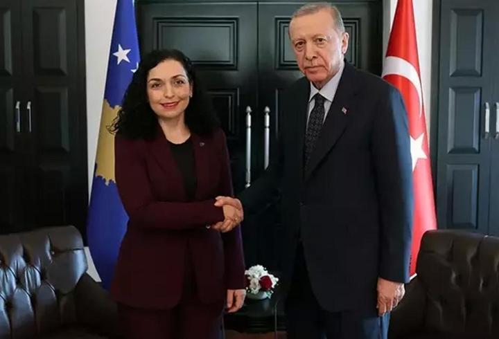 Kosova Cumhurbaşkanı Osmani'den Erdoğan’a 'sadık dost' nitelendirmesi