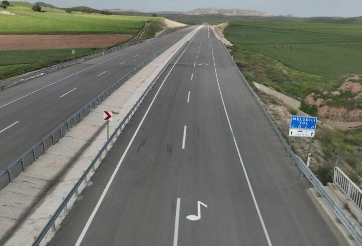 Türkiye'de Bir İlk! Melodili Yol Uygulaması Başladı: Her Teker Bir Nota…
