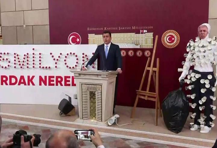 Gökçek'ten Yavaş'a "bardak" suçlaması