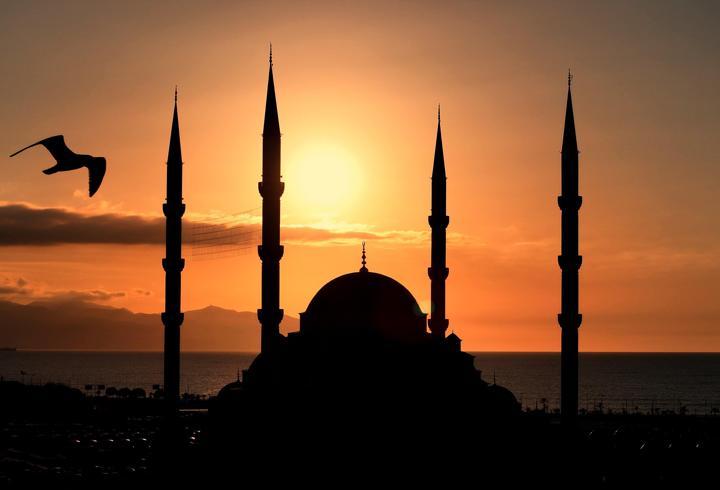 Gün batımında Trabzon'dan kartpostallık manzaralar