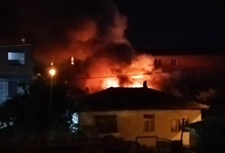 Edirne'de tek katlı ev yangında hasar gördü