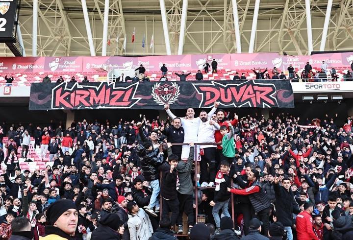 Sivasspor taraftarları ayağa kalktı! Şike iddiası nedeniyle suç duyurusu...