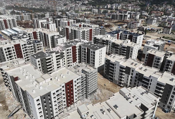 Hatay’da TOKİ konutları yükseliyor
