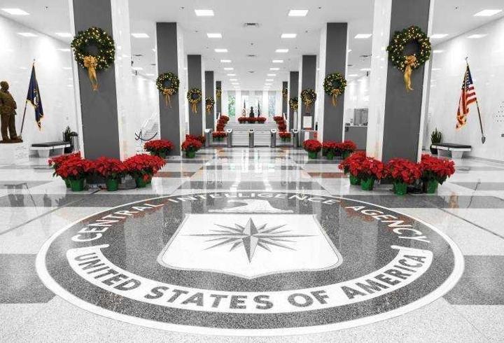 CIA'de Alarm! Giriş Kapısına Yaklaşan Kadına Ateş Açıldı…