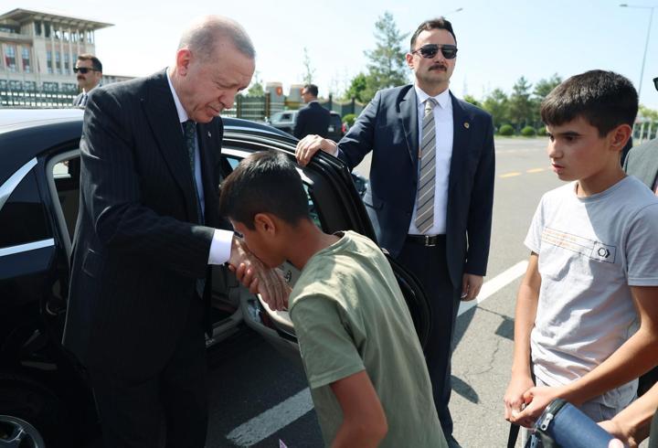 Cumhurbaşkanı Erdoğan, Adıyamanlı Çocuklarla Buluştu