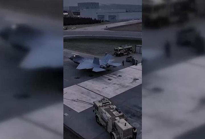 TUSAŞ'tan yerli muharip uçak KAAN'ın yeni görüntüsü