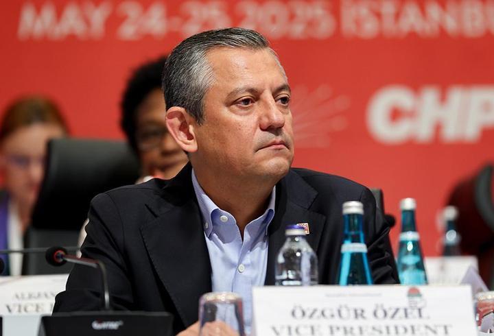 Özgür Özel, Sosyalist Enternasyonal Konsey Toplantısı'nda konuştu