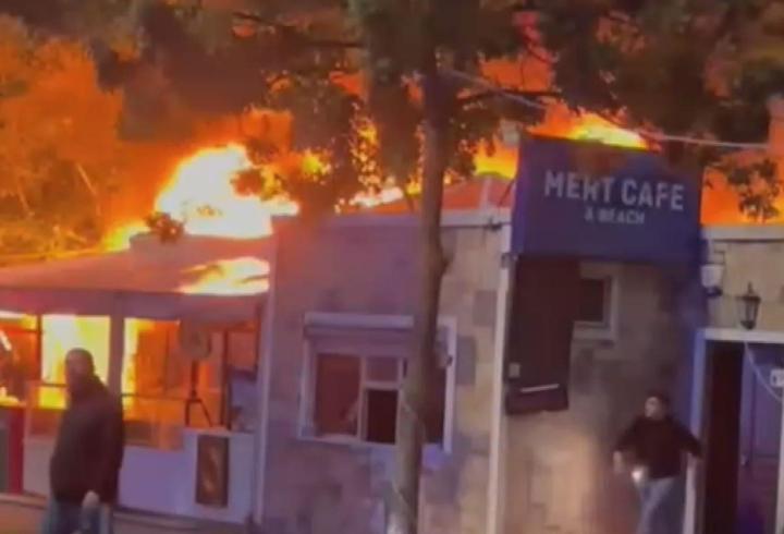 İstanbul - Silivri'de kafe alev alev yandı 