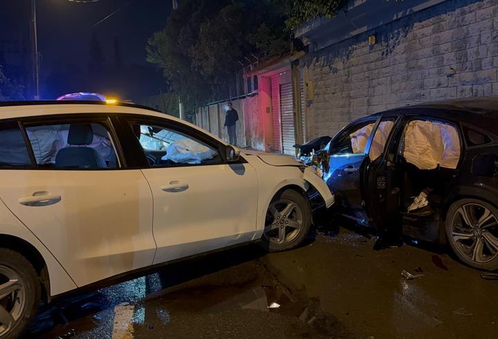 Kocaeli'nde Trafik Kazası: 6 Yaralı