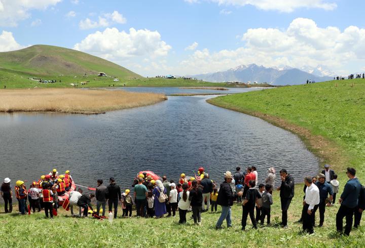 Hakkari'de 30 Yıl Sonra Açılan Yaylada İlk Festival
