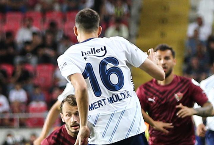 Fenerbahçe'de bu sezon bir ilk! Mert Müldür'ün kırmızı kartı sonrası...