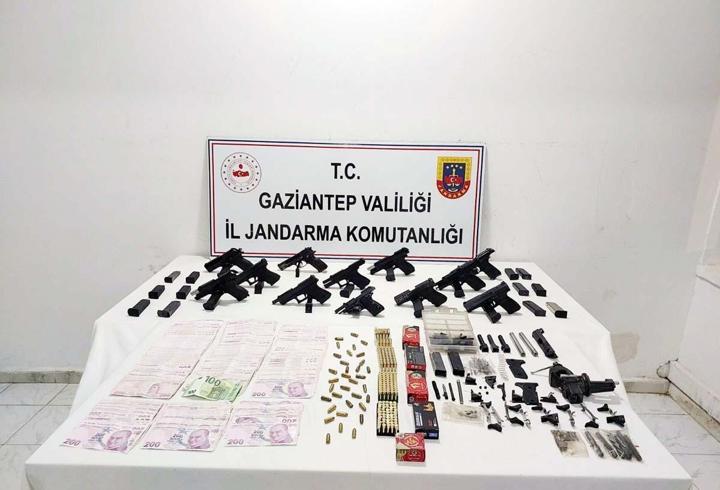 Gaziantep'te 'silah kaçakçılığı'na 2 tutuklama