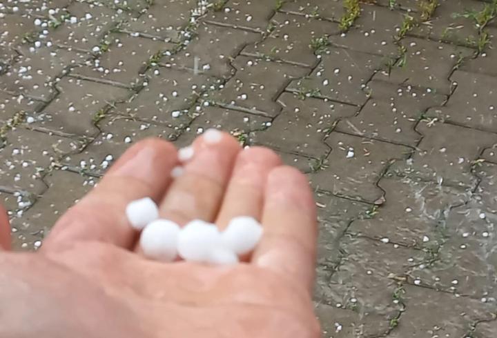 Malatya'da dolu ve sağanak etkili oldu