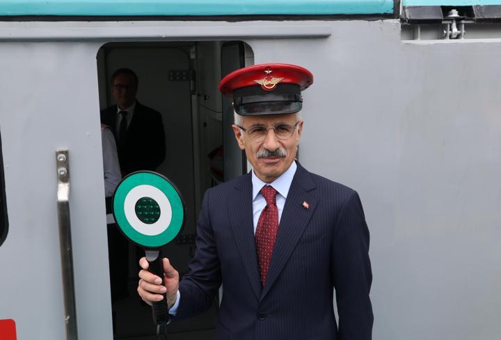 Bakan Uraloğlu: Yerli ve milli üretilen araçlar, başyapıttır