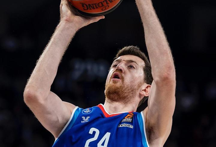 Anadolu Efes, Ercan Osmani'yle yeni sözleşme imzaladı