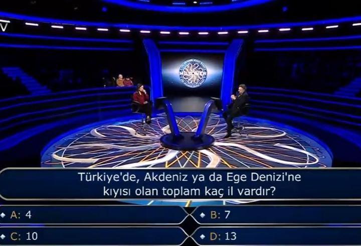 Türkiye'de Akdeniz ya da Ege Denizi'ne kıyısı olan toplam kaç il vardır?