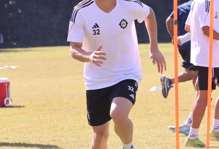 Altay'da 5 futbolcudan ihtar