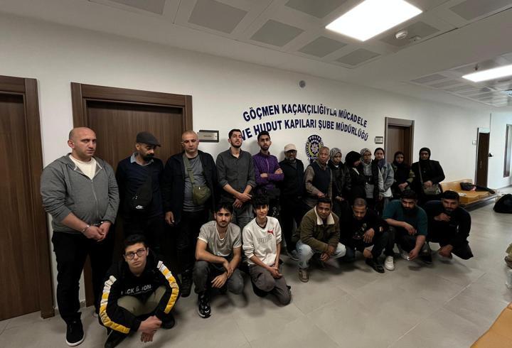 Tekirdağ'da 21 kaçak göçmen yakalandı