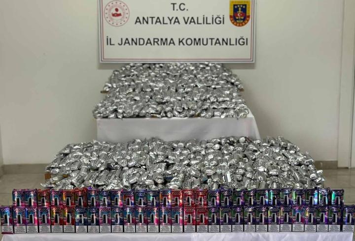 Gazipaşa'da 5 bin kaçak elektronik sigara ele geçirildi