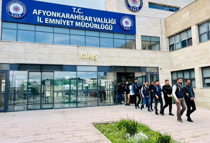 Dolandırıcılık operasyonuna 13 tutuklama