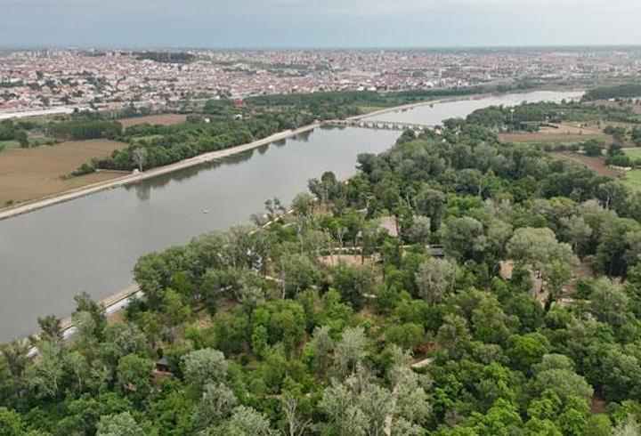 Söğütlük Millet Bahçesi vatandaşların kullanımına açıldı