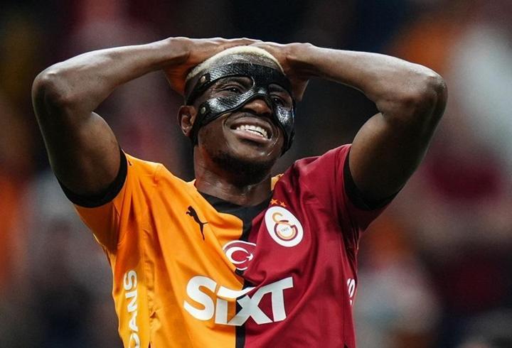 Victor Osimhen kararını veriyor!
