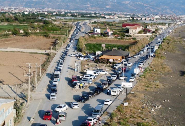 Hataylılar bayram tatilinde sahillere akın etti