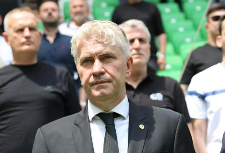 Sakaryaspor'da yeni başkan Muhammet Kıratlı oldu