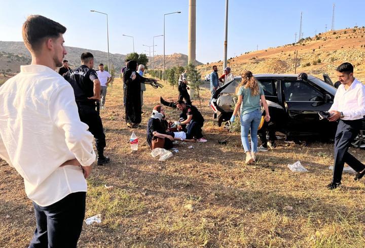 Mardin'de cip ile hafif ticari araç çarpıştı; 9 yaralı