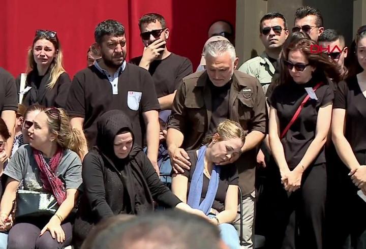 SON DAKİKA... Ferdi Zeyrek'e veda! Tören düzenleniyor