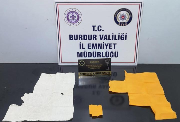 Uyuşturucuyla yakalanan 2 şüpheli tutuklandı