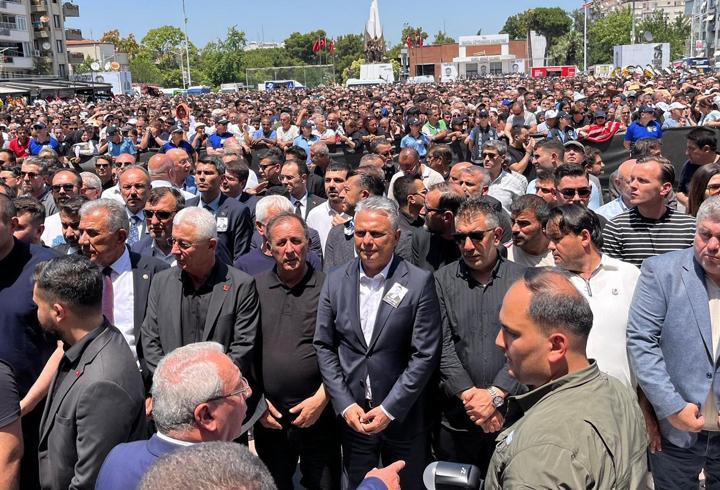 Ferdi Zeyrek'in adı Muratpaşa'da bir parkta yaşayacak