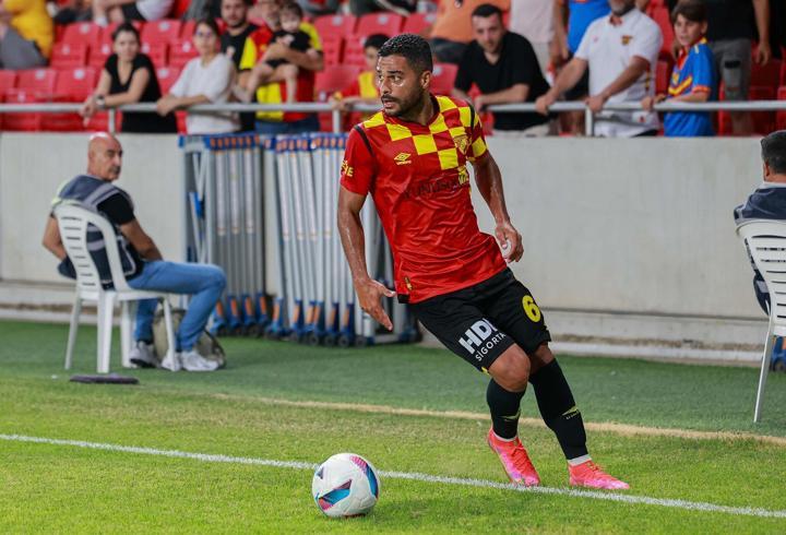 Göztepe'de Djalma Silva'ya yol göründü