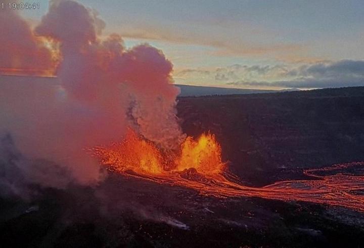 Havaii'deki Kilauea yine lav püskürttü
