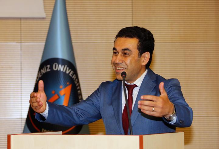 YÖK, eski dekanın hak edilmemiş profesörlüğünün iptalini onayladı