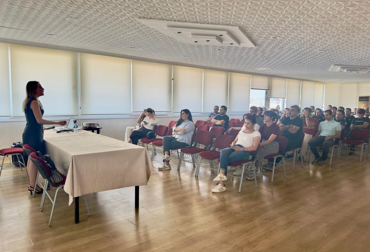 Hatay'da emniyet personeline seminer verildi